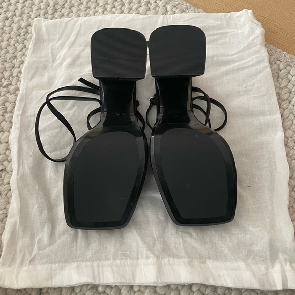 NWOT - Zara high heeled platform sandal - Picture 4 of 5